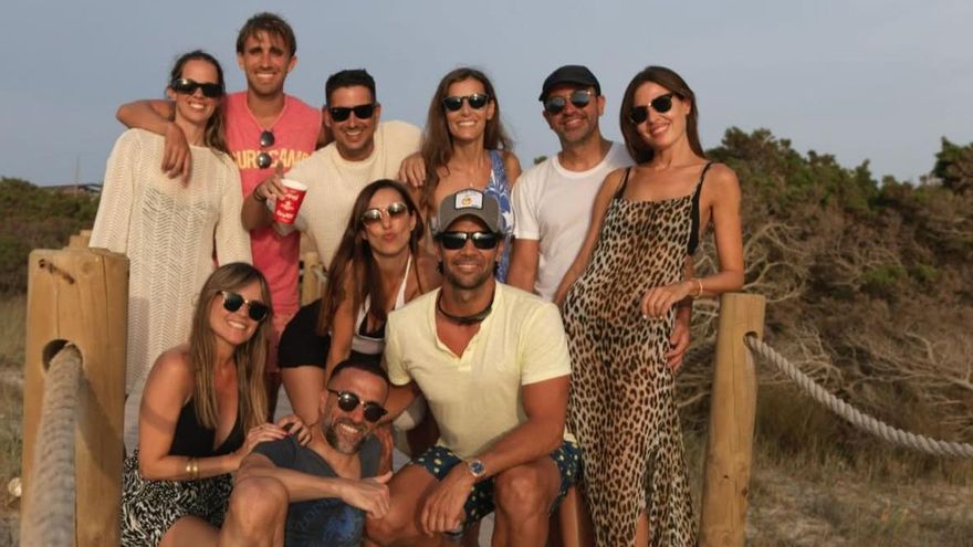 Foto en Ibiza que han compartido todos ellos en sus stories de Instagram