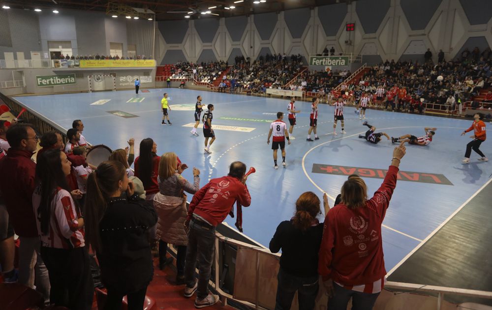 Así ha sido el último partido del BM Fertiberia Puerto Sagunto en el Ovni