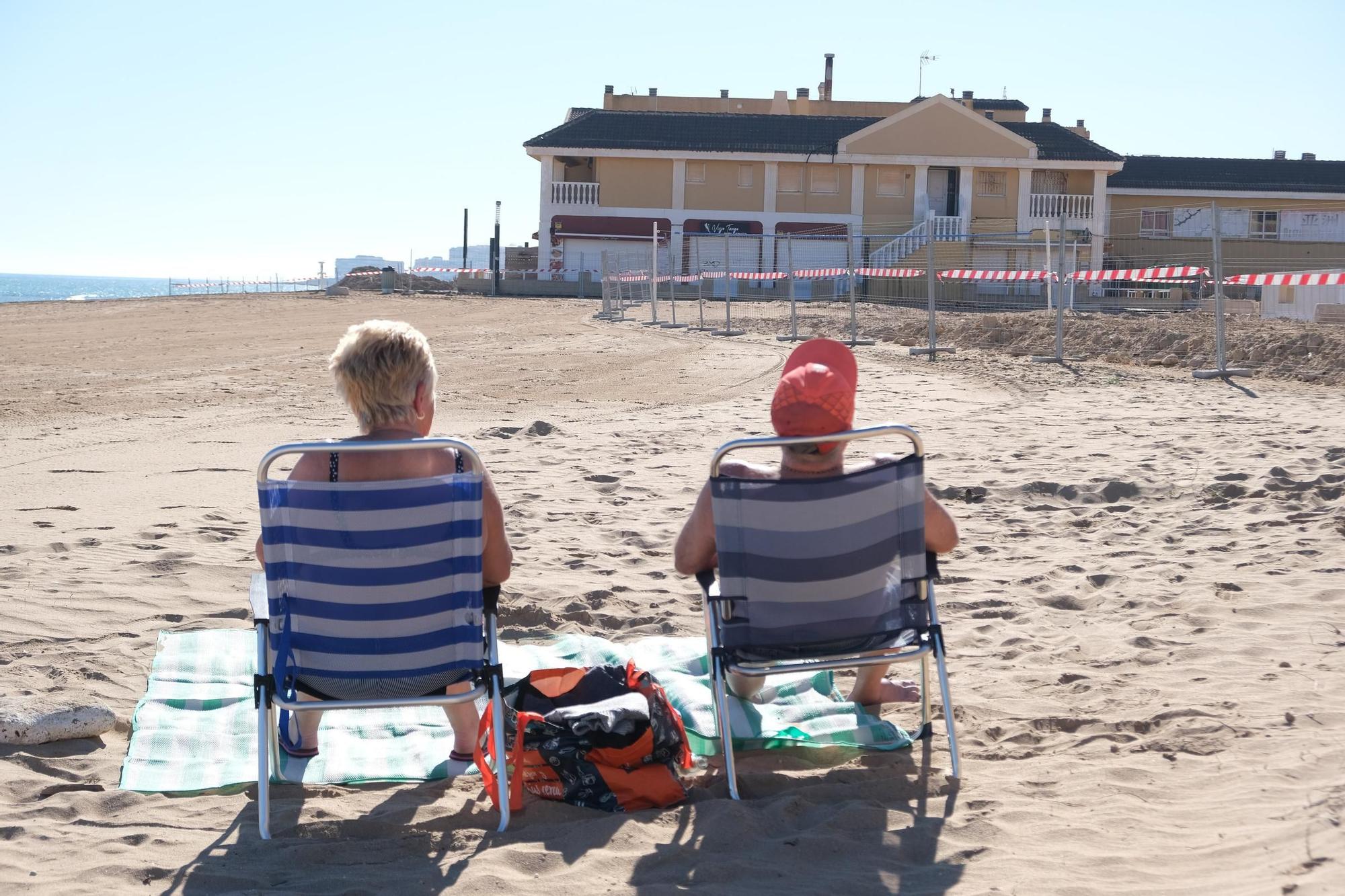 Obras de rehabilitación de la senda peatonal de La Mata en Torrevieja