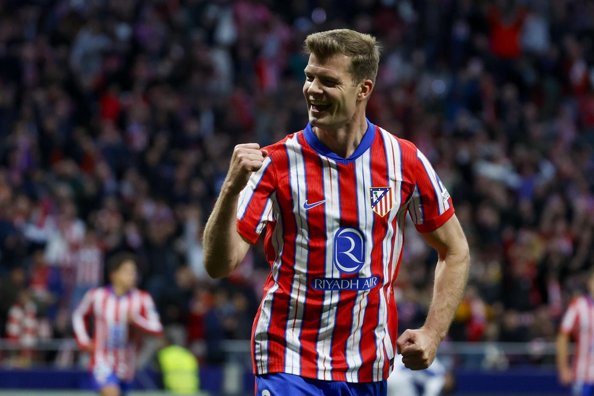Sorloth resuelve en la primera parte (4-0)