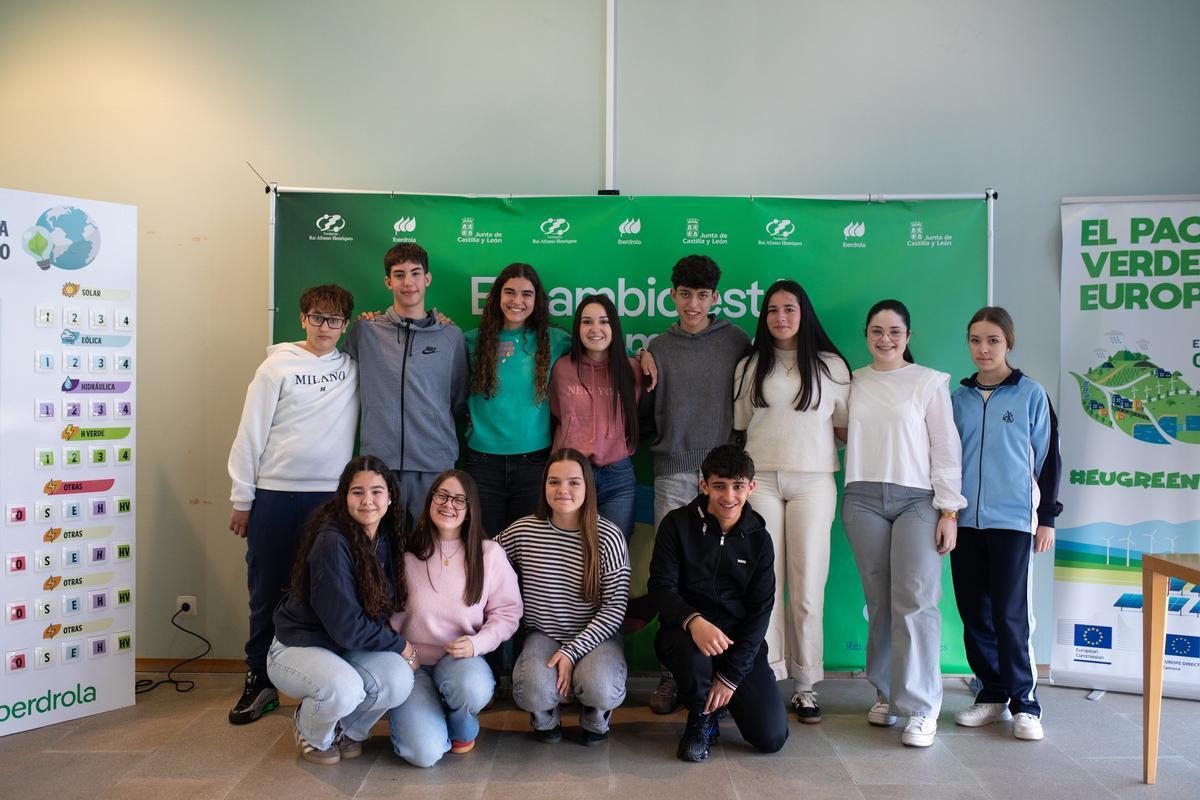 Alumnos de San Vicente Paúl, de Benavente, participantes en la experiencia.