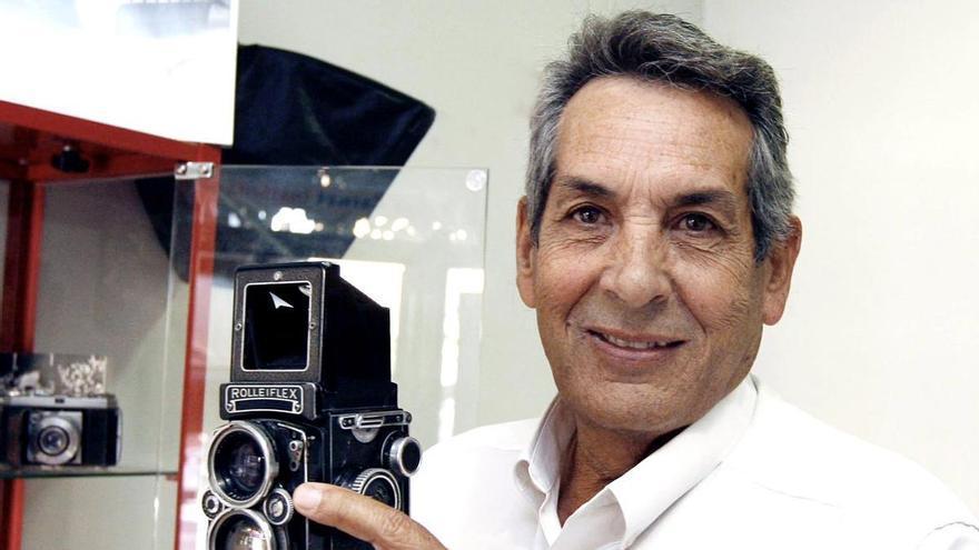 Fallece el fotógrafo murciano Ángel Martínez Requiel