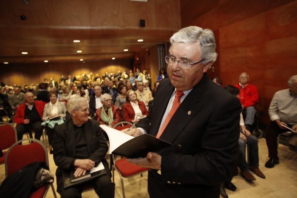 Presentación del libro "Ligunum Crucis y Avilés"