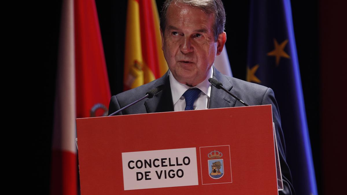 Abel Caballero, alcalde de Vigo, durante su discurso en la ceremonia de entrada de la Distinción de Honra Cidade de Vigo