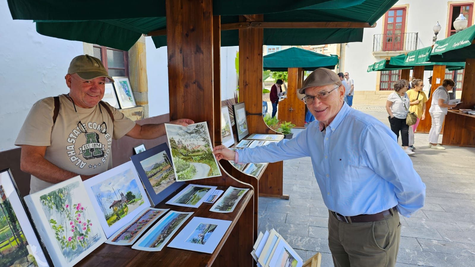 Los acuarelistas de Villaviciosa celebran su quinta feria, con homenaje a Favila