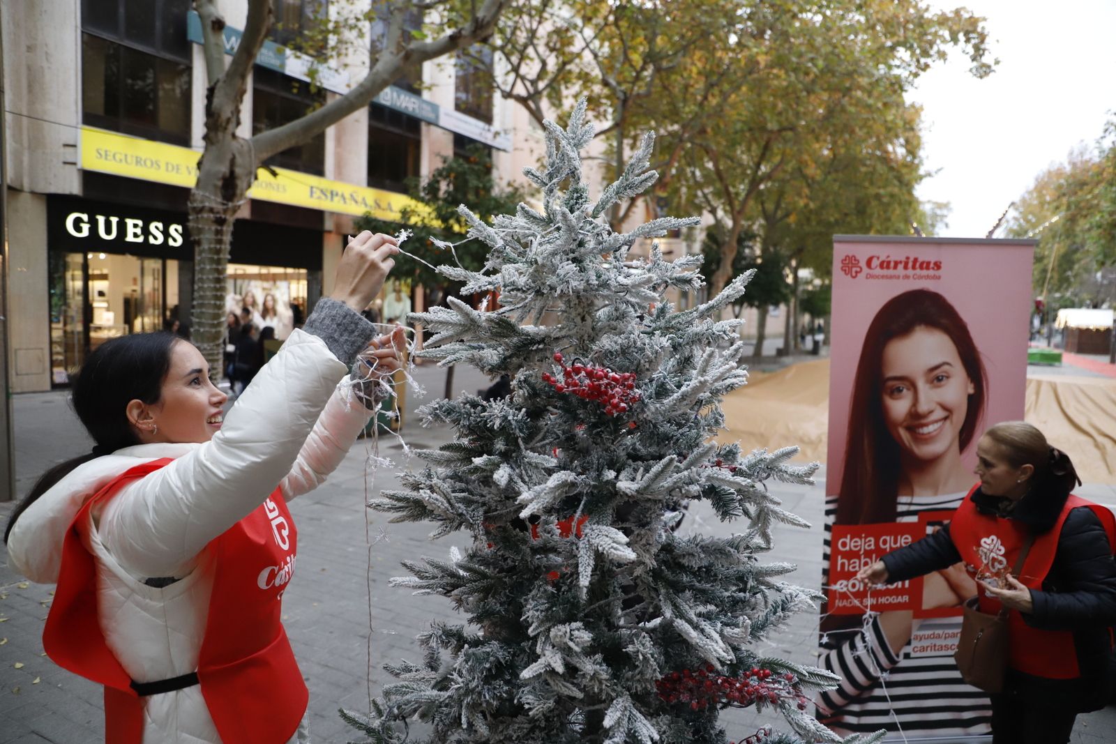 Acto captación de fondos de Cáritas Diocesána de Córdoba, en imágenes