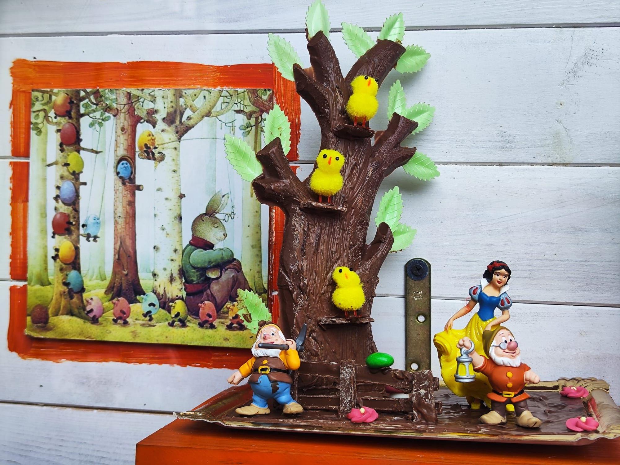 Los escaparates de Grado en Pascua, en imágenes