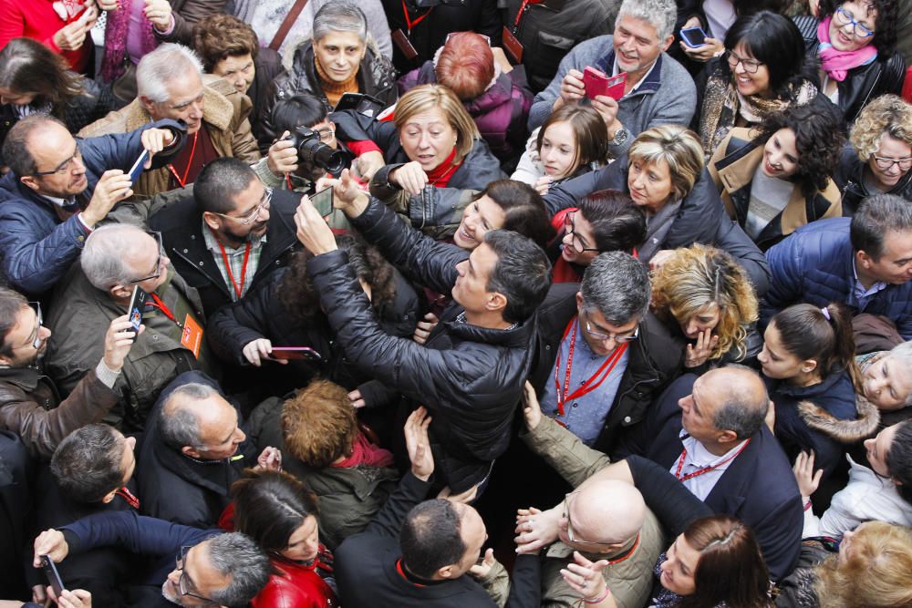 Pedro Sánchez reaparece en un acto en Xirivella