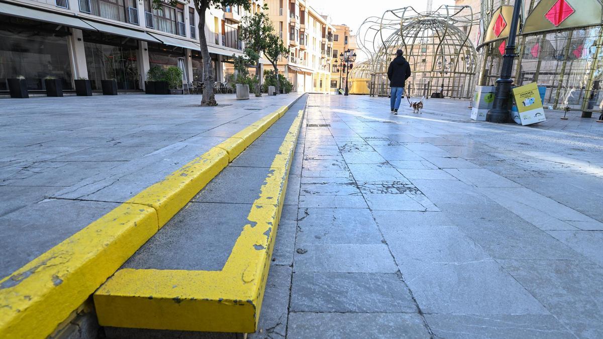 La plaza del Congreso Eucarístico de Elche, en una imagen de hace unos días.