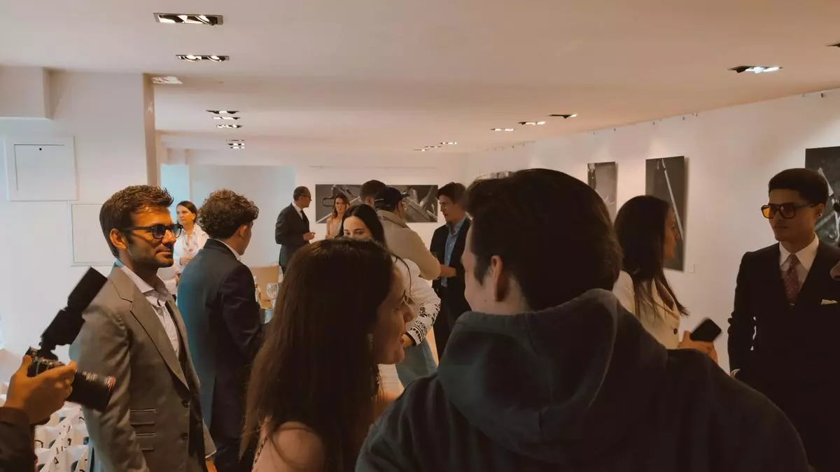 De Córdoba a Roland Garros: Silbon exhibe en París la estética del tenis con 'Deuce'