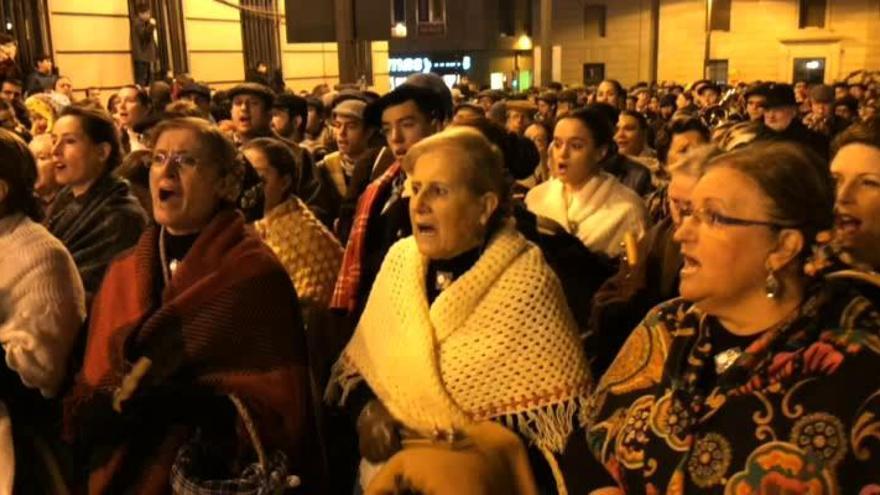 El Embajador de los Reyes Magos recorre las calles de Alcoy