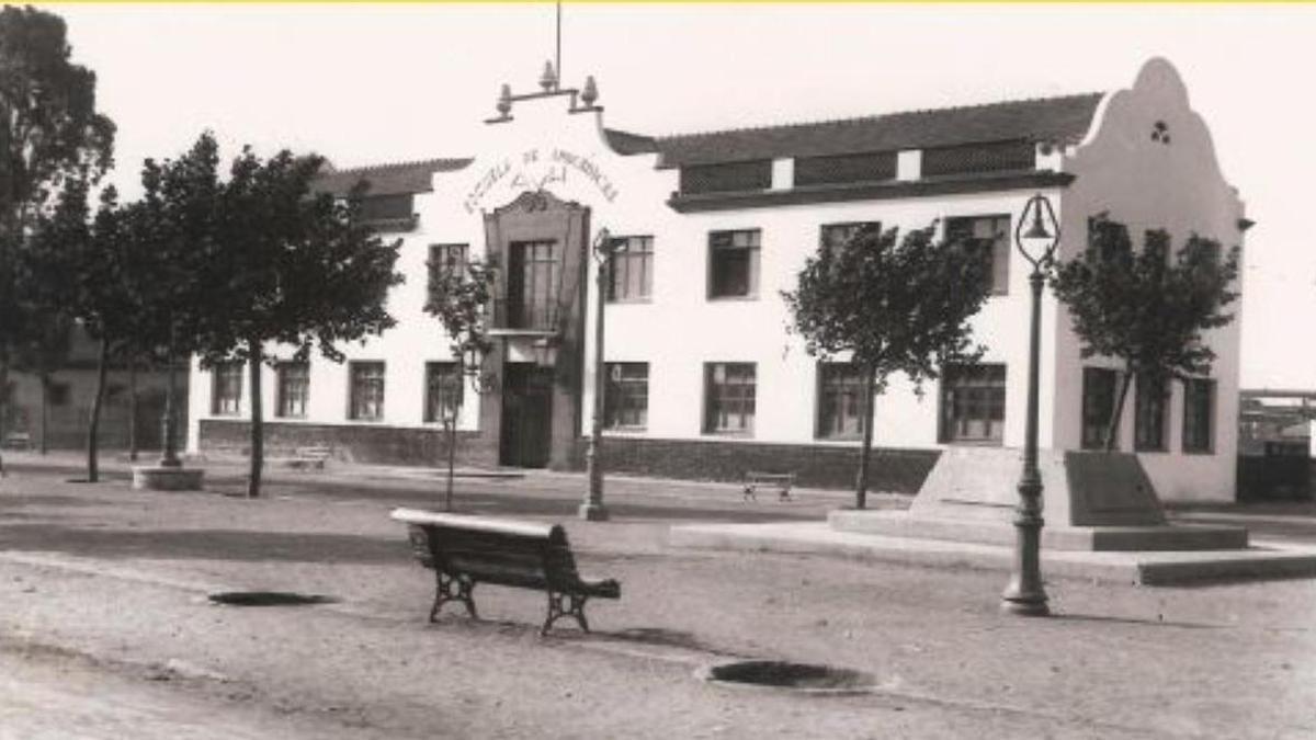 Antigua Escuela de Aprendices del Port de Sagunt.