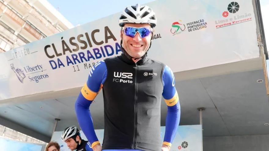 El ciclista sajeño Raúl Alarcón corre en Portugal