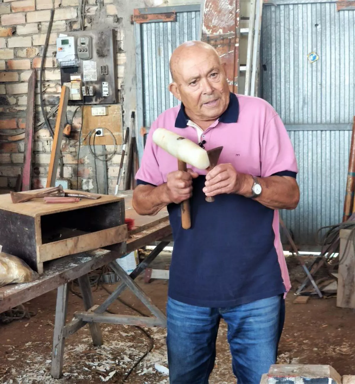 «Na carpintería gañábamos un duro ao día»