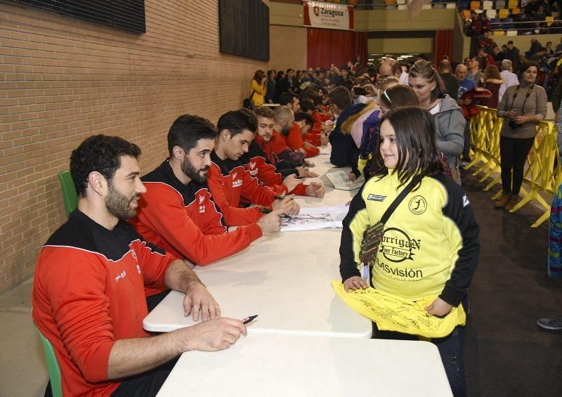 Firma de autógrafos de la selección española de balonmano