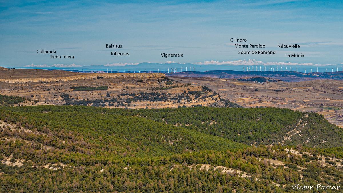 Vista ampliada de los Pirineos desde Vilafranca (1)