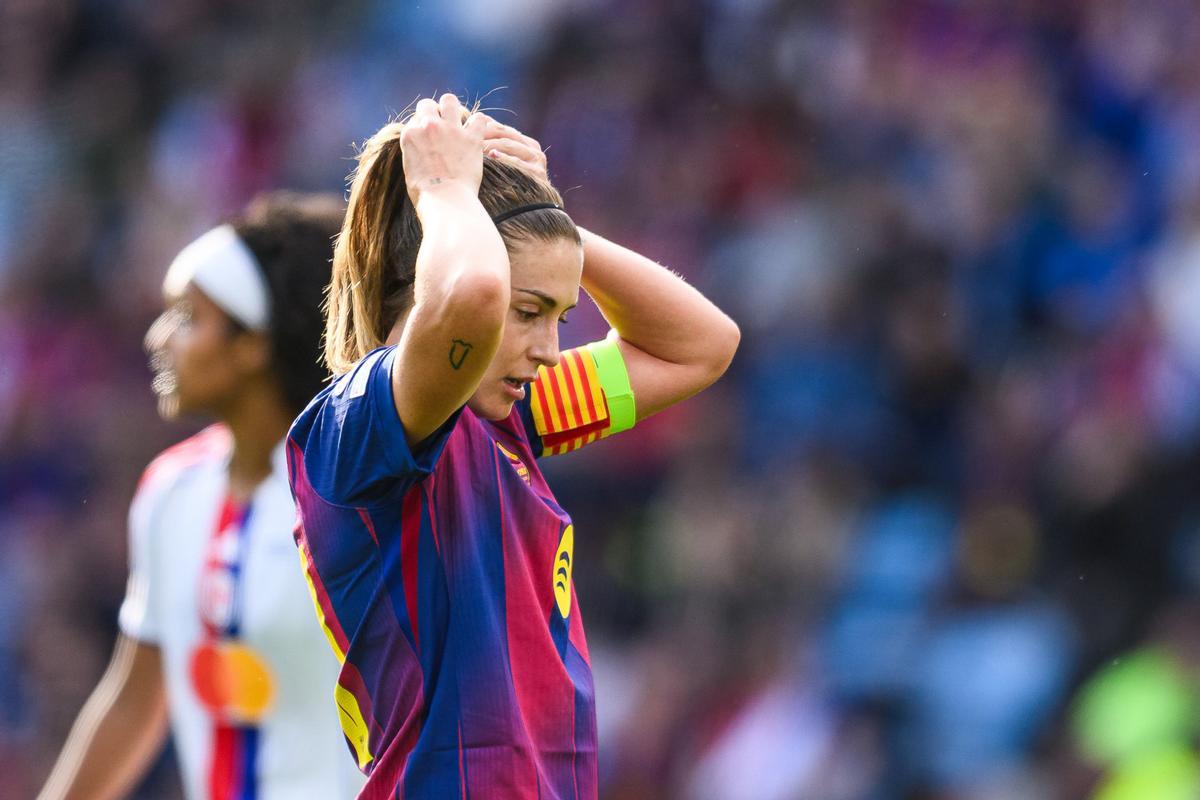 Alexia Putellas en un partido de la Champions League femenina contra el Lyon.