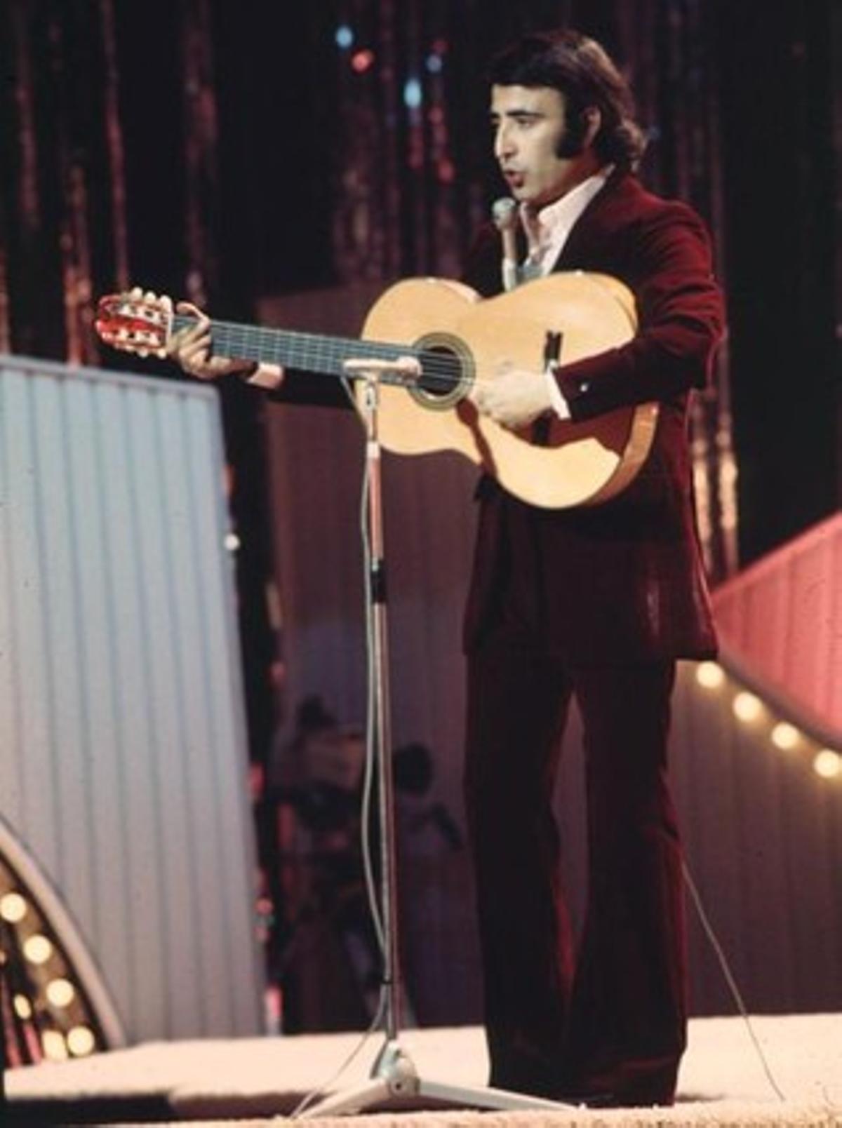 Peret durante  el Festival de Eurovisión de 1974.