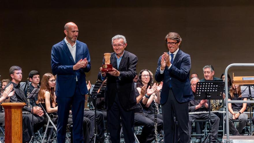 Esta és l’obra guanyadora del Premi Enric Valor de Novel·la en Valencià de la Diputació