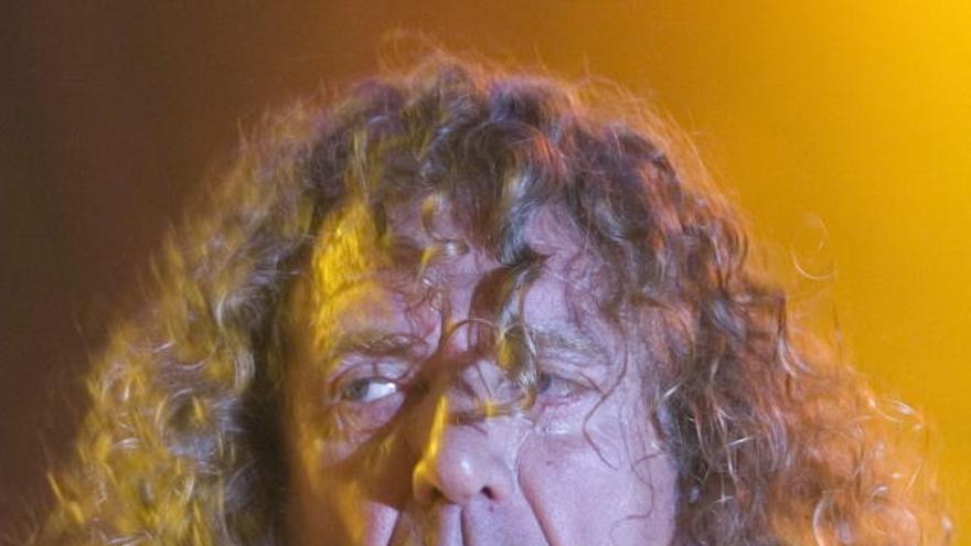 O cantante Robert Plant prepara o lanzamento do seu novo álbum