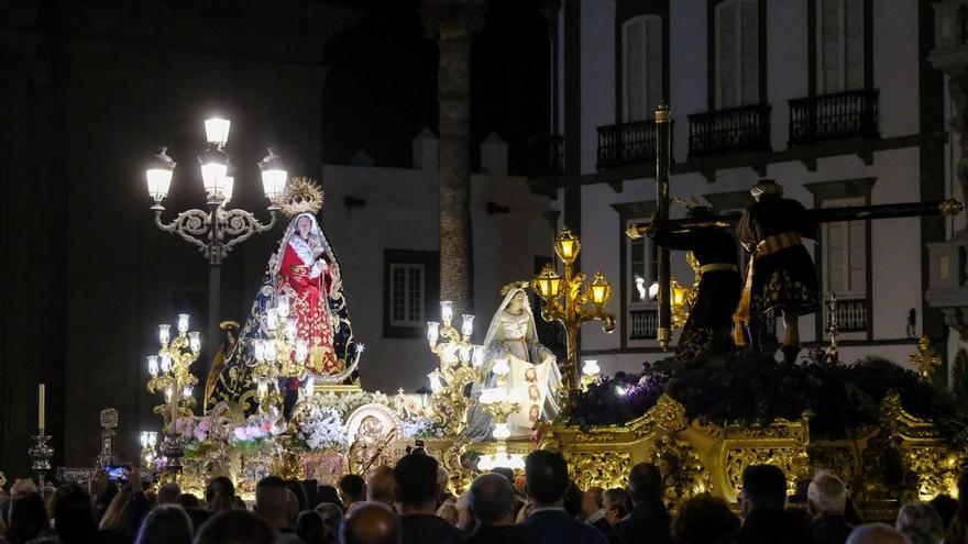 Vegueta vive el encuentro más cercano con la Semana Santa tradicional