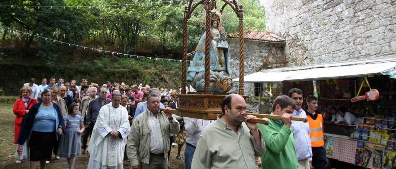 Procesión da Virxe de Guadalupe en A Grela. // Bernabé/Cris M.V.