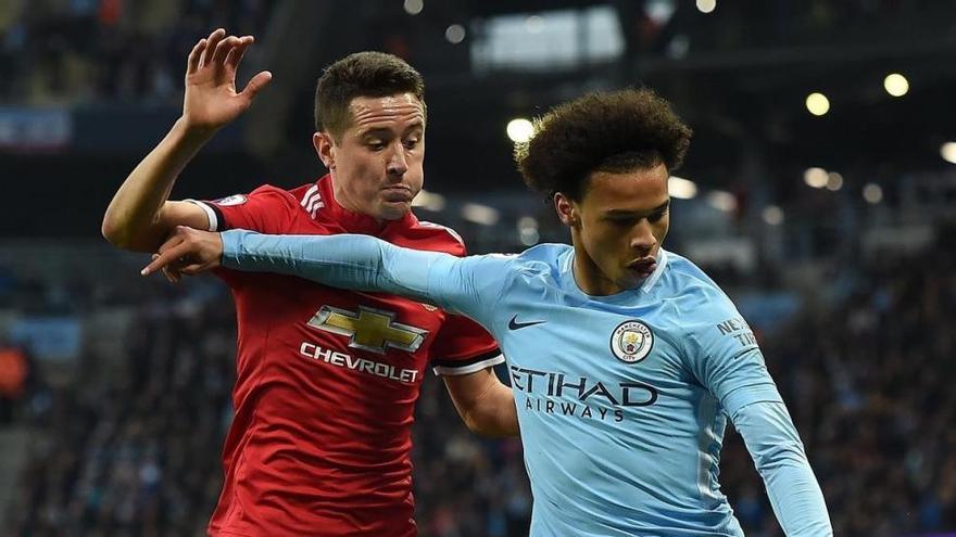 Ander Herrera causa un cisma al escupir sobre el escudo del City