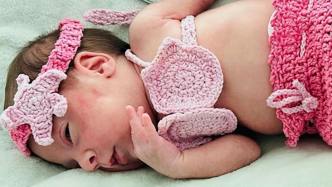 Las fotos de la fiesta de carnaval de los bebés de neonatología del Hospital Son Llàtzer