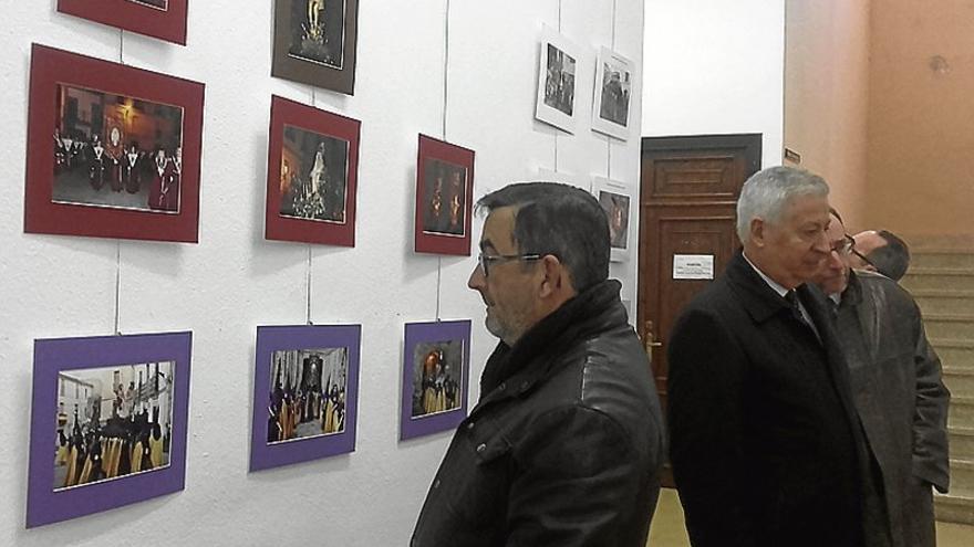 Una muestra fotográfica acerca la Semana Santa de Coria