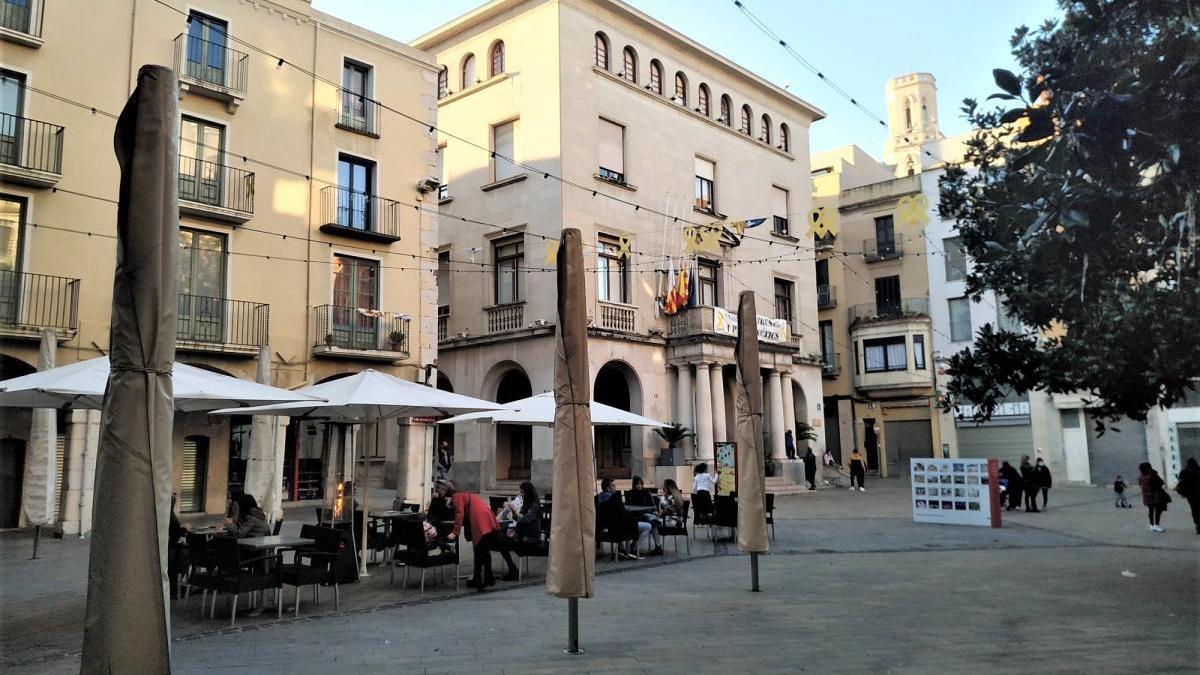 La Plaça de l&#039;Ajuntament de Figueres durant la pandèmia