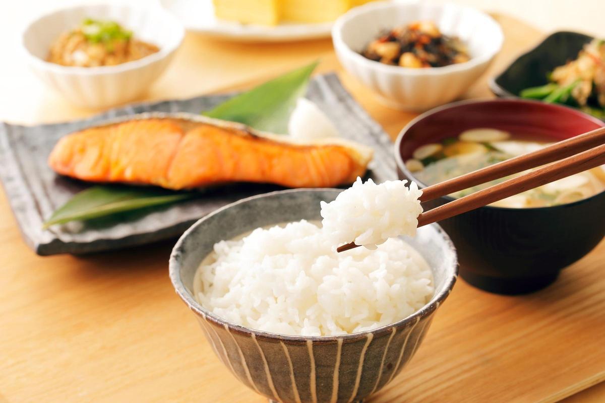 La fórmula de los japoneses para no engordar y envejecer con salud.