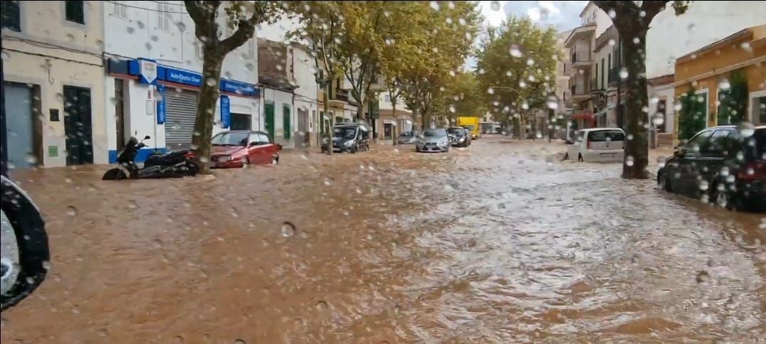 Un fuerte aguacero provoca graves inundaciones en Felanitx