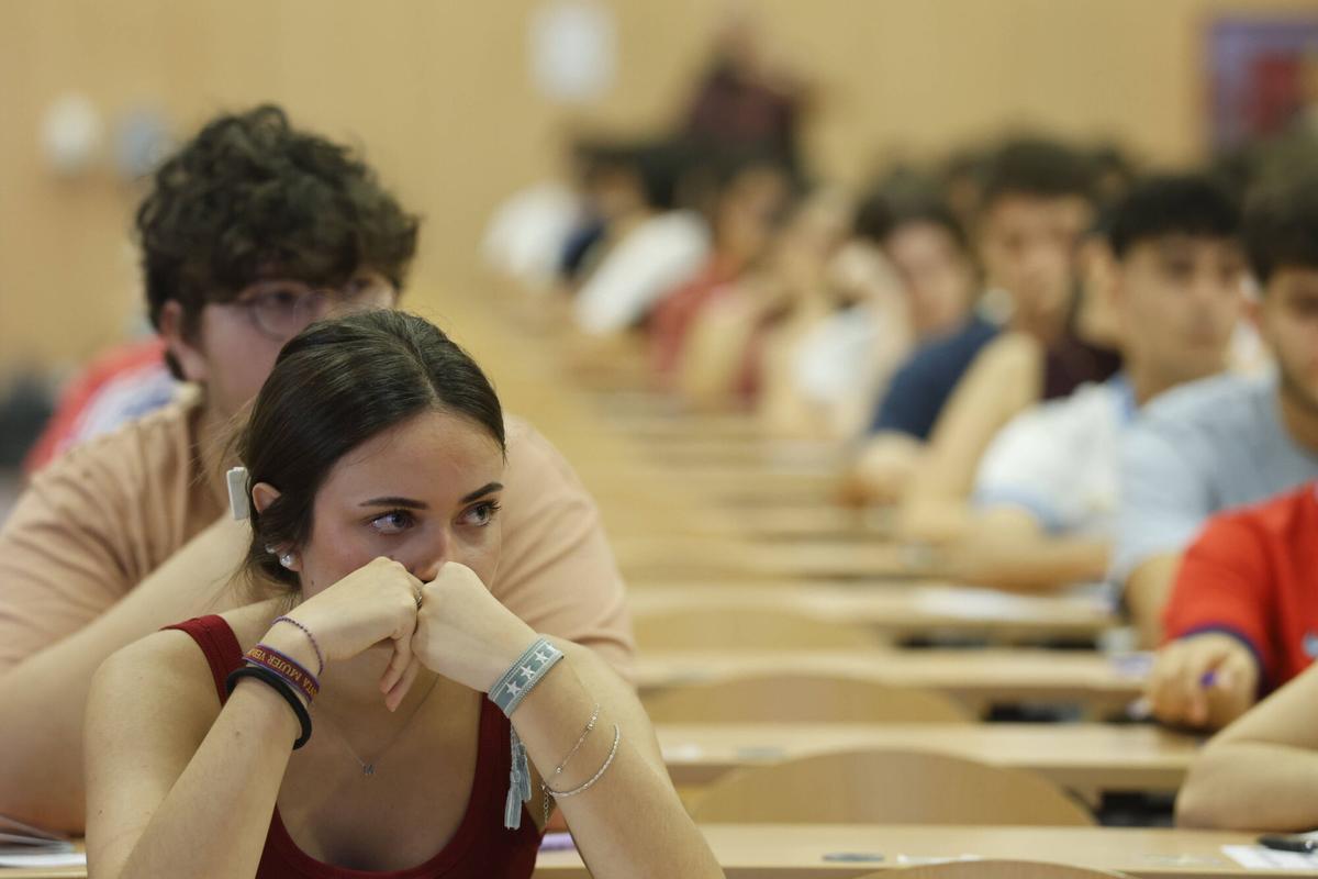 La primera jornada de la PAU, en imágenes