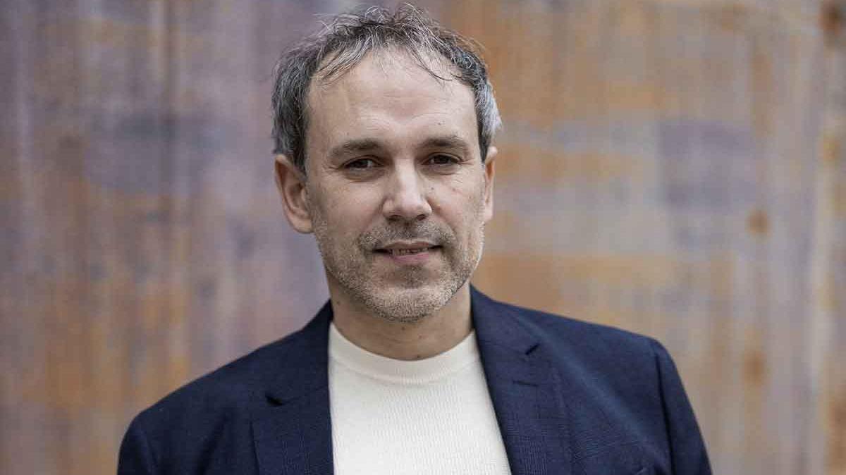 Luis Zueco visita Castelló días antes de que vea la luz su última y más ambiciosa novela, 'El juicio' (Ediciones B).