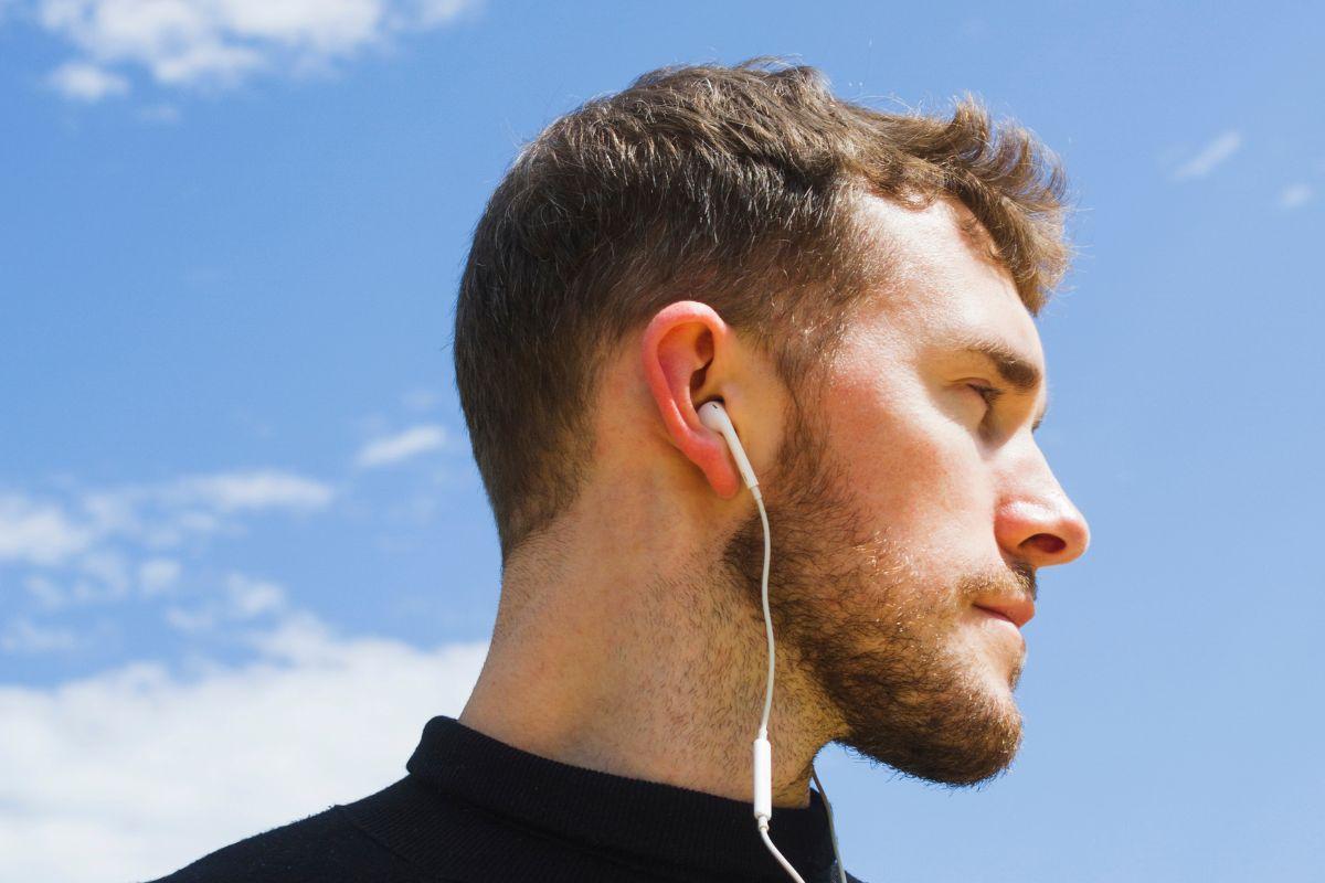 Hasta 40 horas y cancelación activa de ruido: así son los auriculares que cuentan con ChatGPT integrado (y más ofertas)