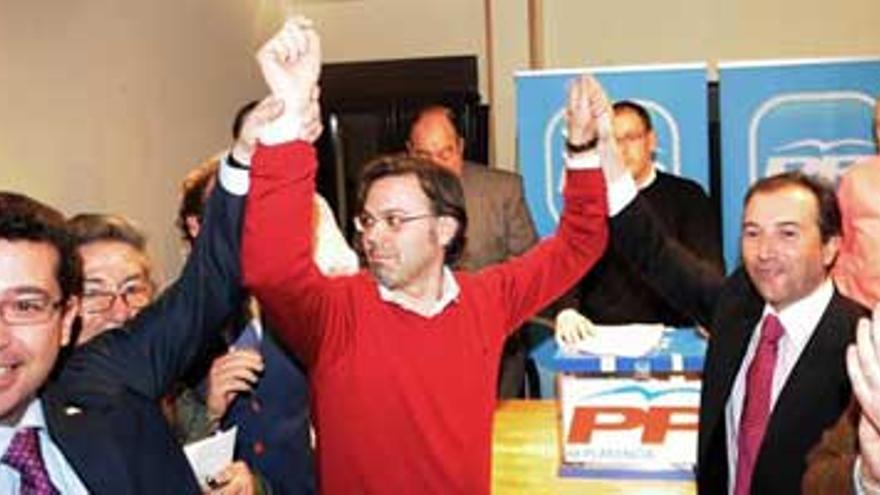 Pizarro alcanza la presidencia del PP placentino con el 54,1% de votos