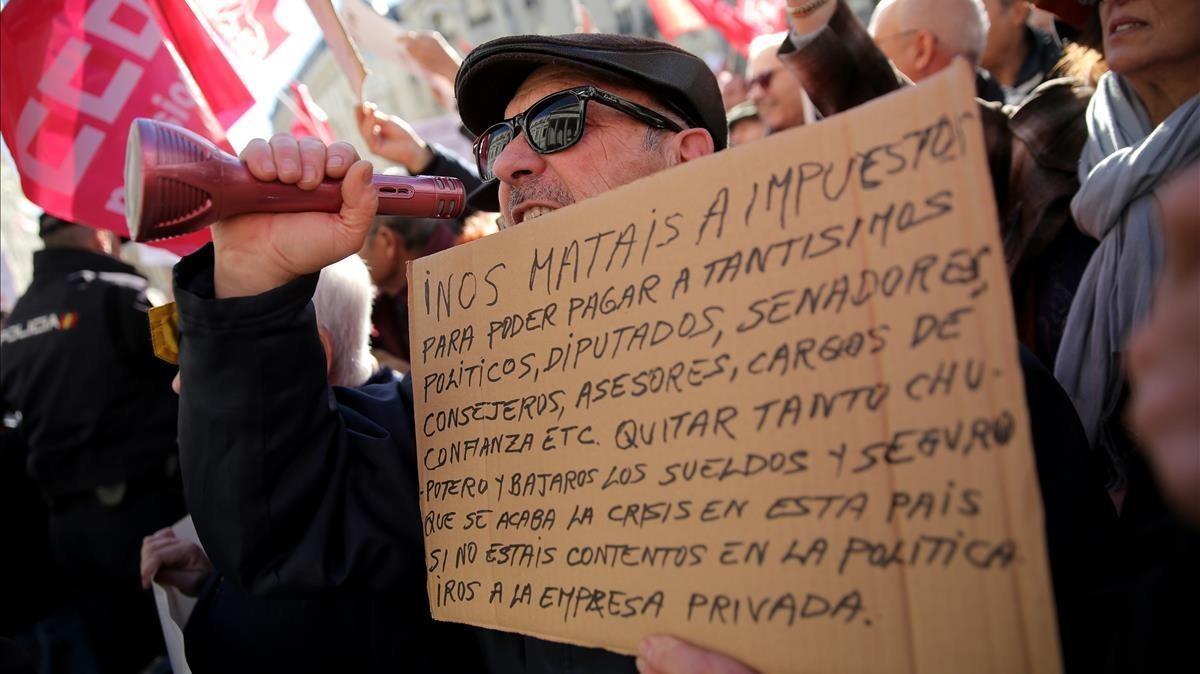 Manifestacion de jubilados ante el Congreso de los Diputados, este 18 de enero del 2018.  