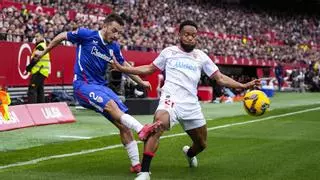 Andoni Gorosabel deshoja la margarita para seguir en LaLiga