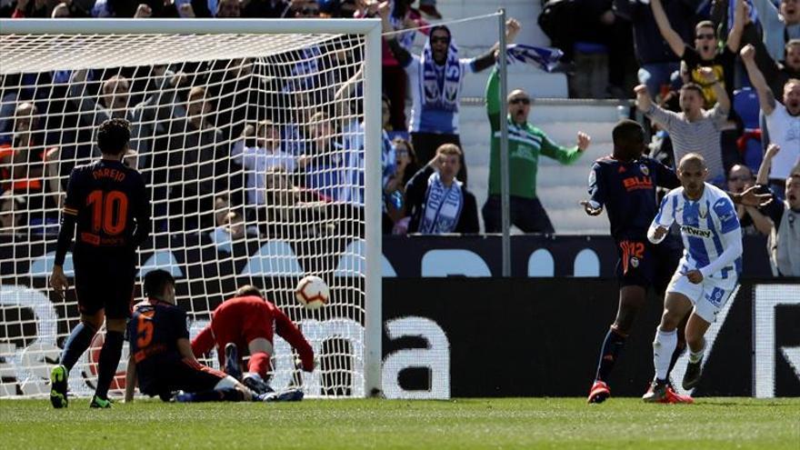 Los empates lastran la escalada del Valencia