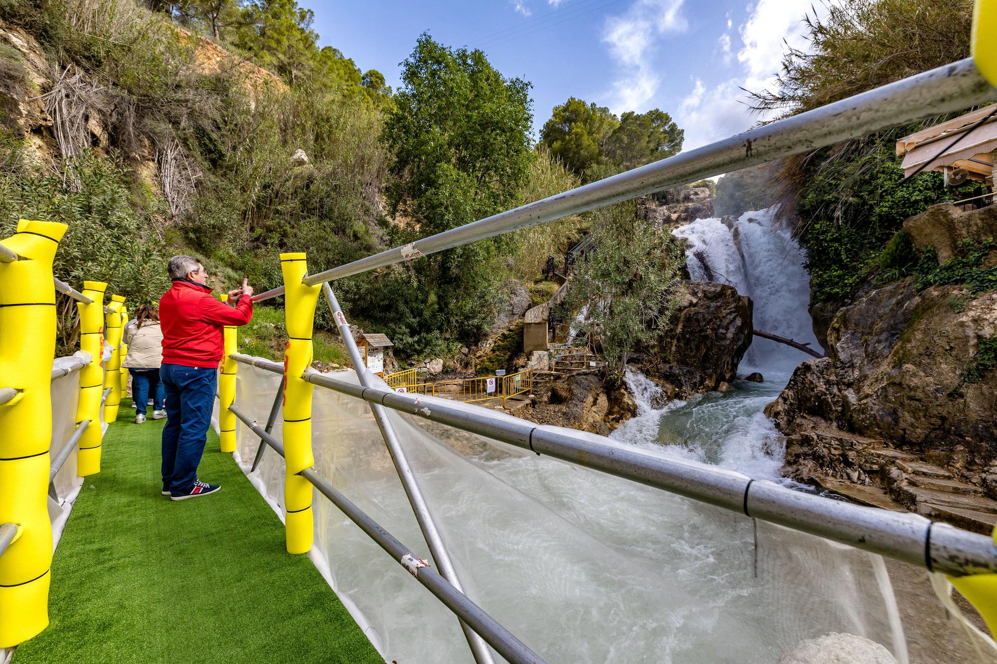 Callosa d'en Sarrià reabre en precario las Fuentes del Algar tras los graves daños por el temporal