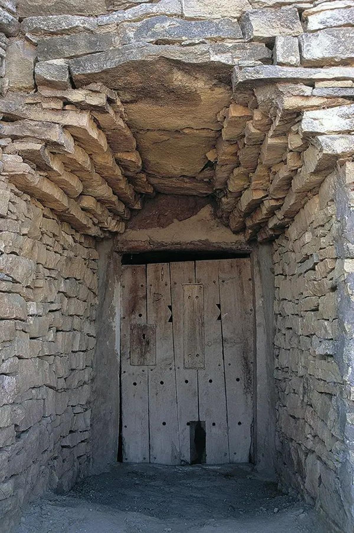 Las bodegas de Alacón son antiguas construcciones hechas a mano con distintos usos a lo largo de la historia.