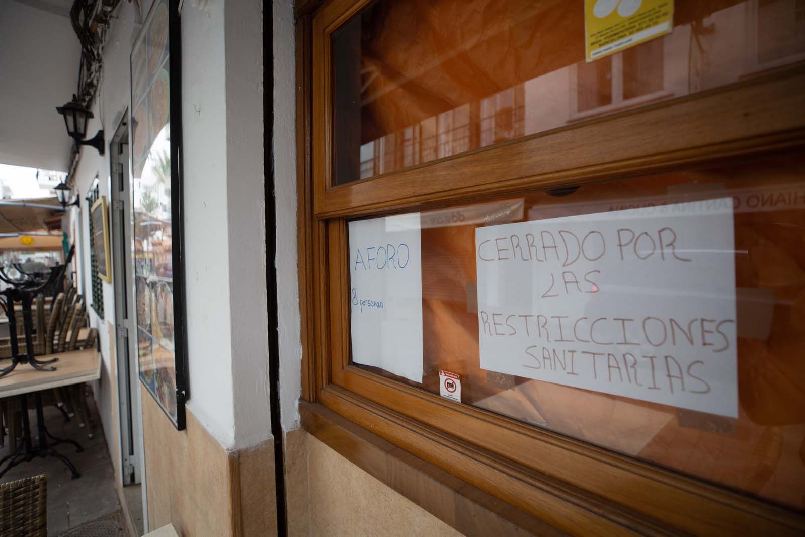 "Trabajamos gratis porque no queremos cerrar el restaurante"