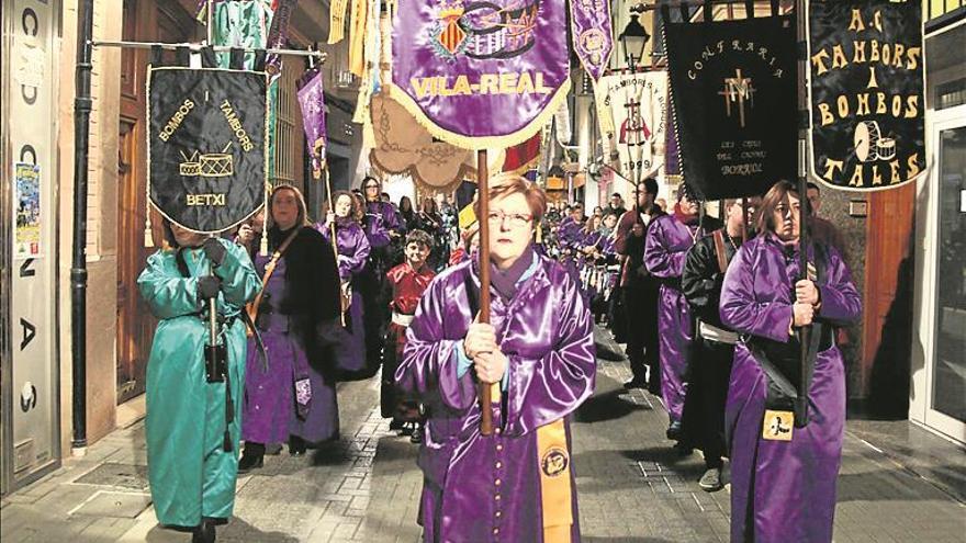 500 tambores retumban como anticipo de la Semana Santa