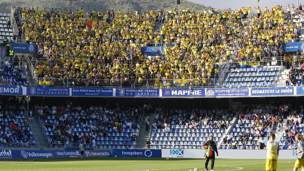 Imagen de la afición de la UD Las Palmas en el Heliodoro Rodríguez López en el último derbi, que se celebró el pasado mes de mayo en la isla vecina y acabó 4-1.