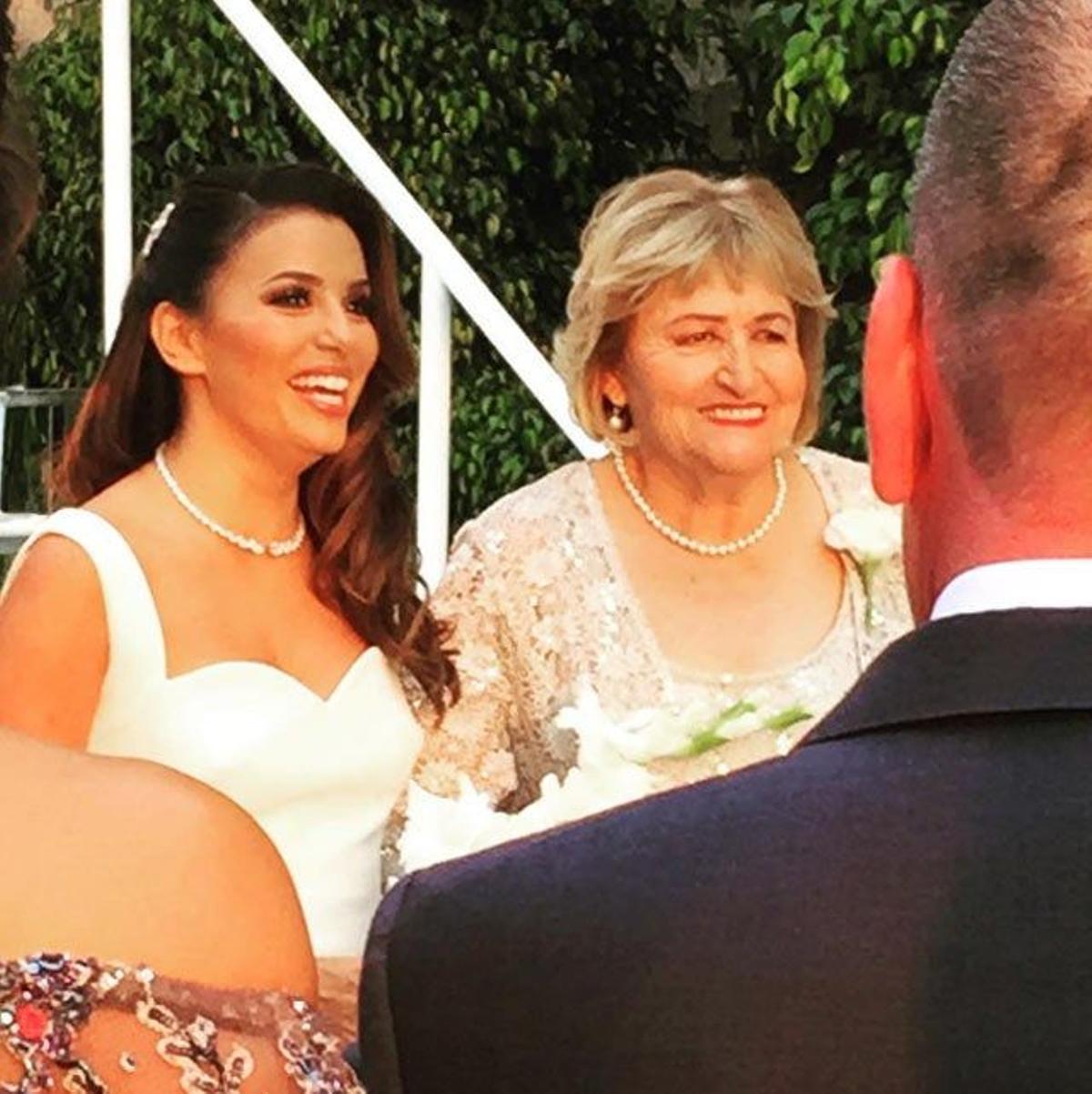 Eva Longoria junto a su madre Ella