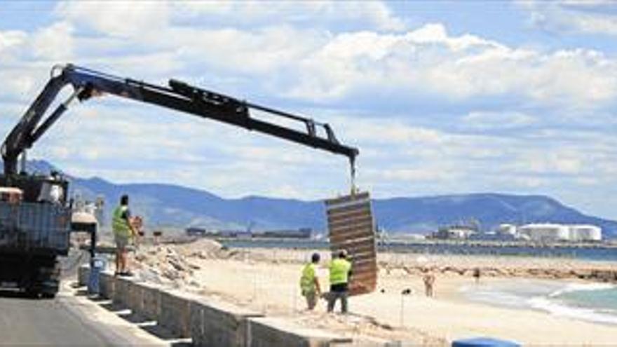 Costas frena en Almassora la pasarela elevada de la playa