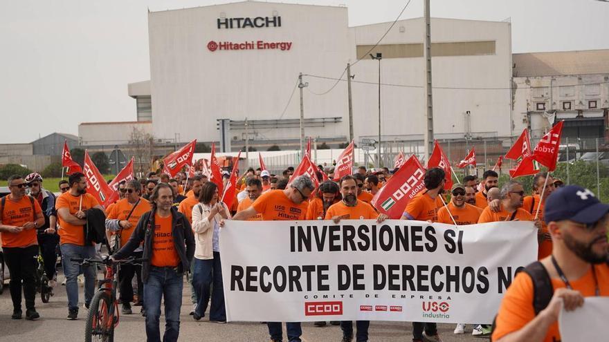 Sindicatos e Hitachi crean una comisión técnica para desescalar el conflicto y alcanzar un nuevo convenio colectivo