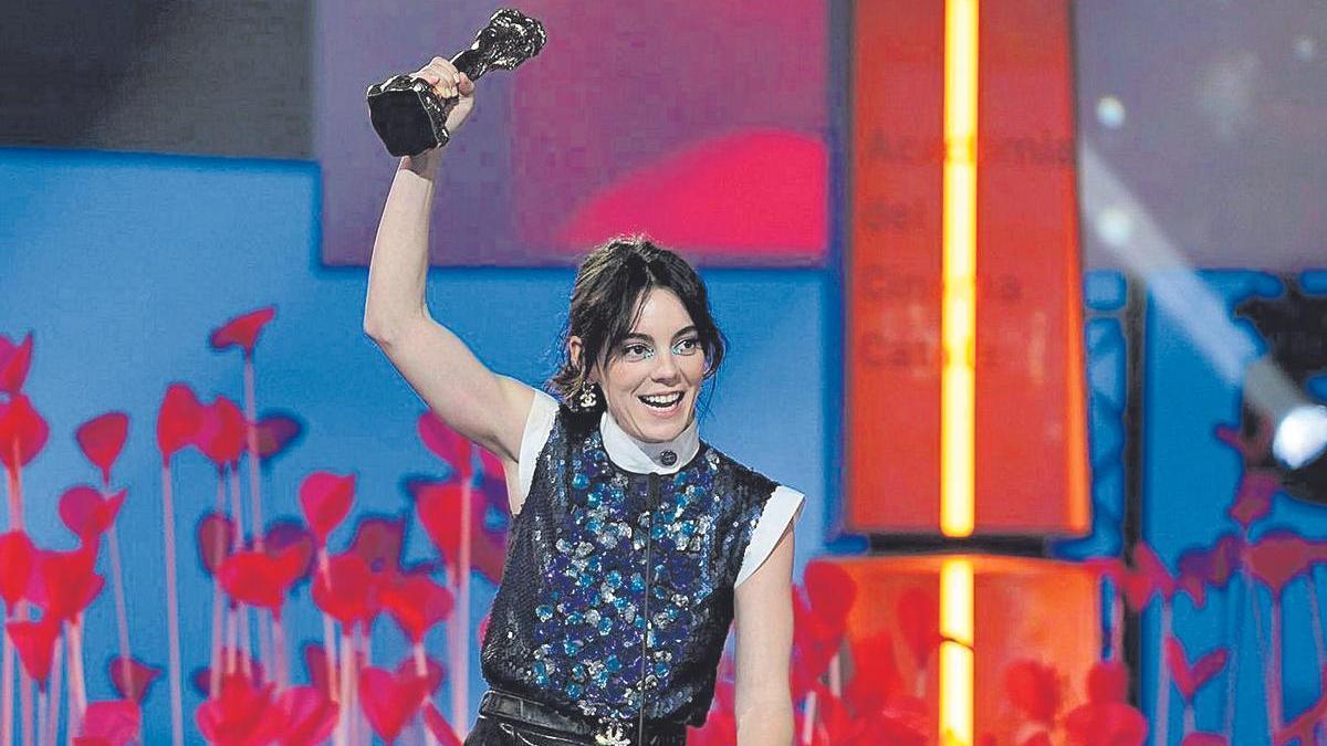 La actriz mallorquina Vicky Luengo recibe el Premi Gaudí a Mejor protagonista femenina.