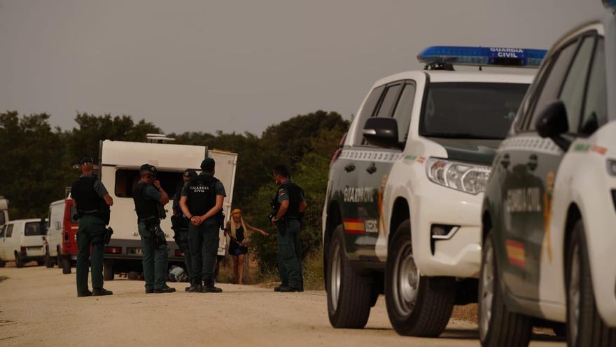 La Guardia Civil moviliza patrullas de otras provincias para controlar la fiesta rave de Argusino