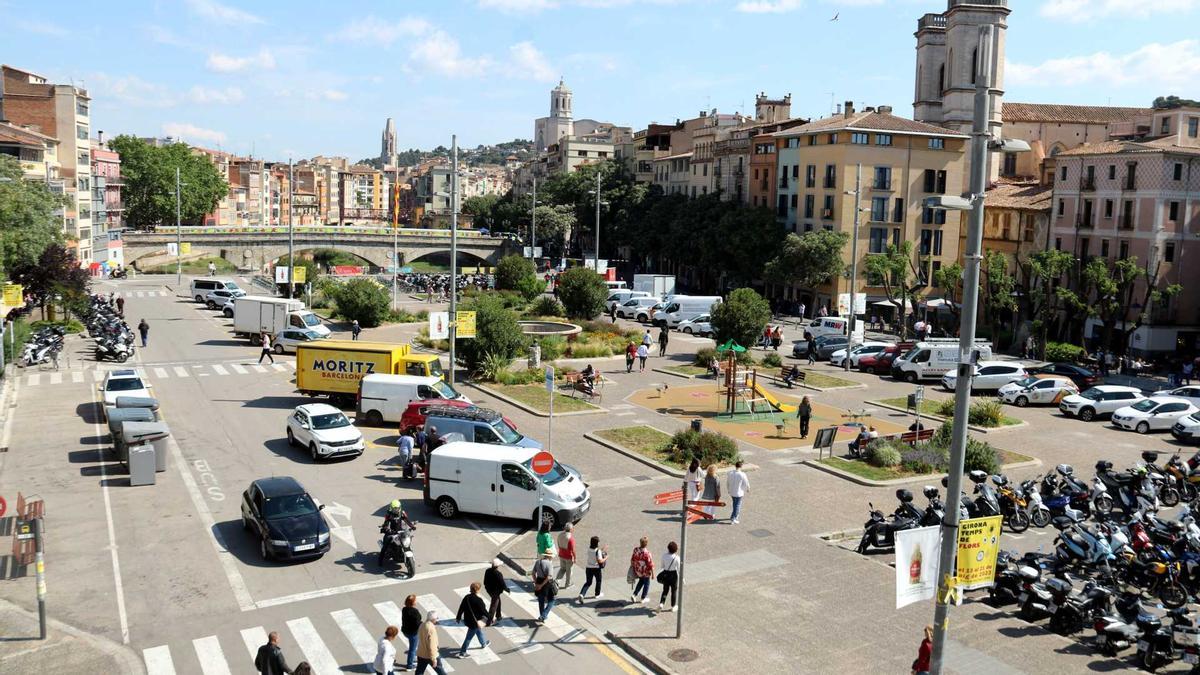 La plaça Catalunya quedarà afecta per la Zona de Baixes Emissions de la ciutat de Girona.